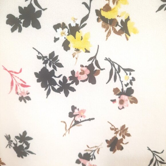 ANN TAYLOR Factory Floral Bell Cuff Top Size Large - Picture 6 of 7